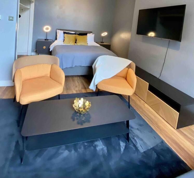 Stylish Near Regents Park N6 Appartement